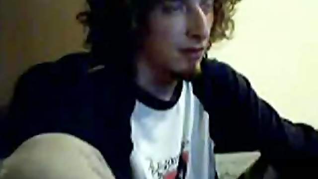Curly hair webcam guy jerks off to cumshot