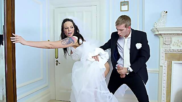 Dashing MILF enjoys her wedding day fucking the bestman instead of behaving nicely